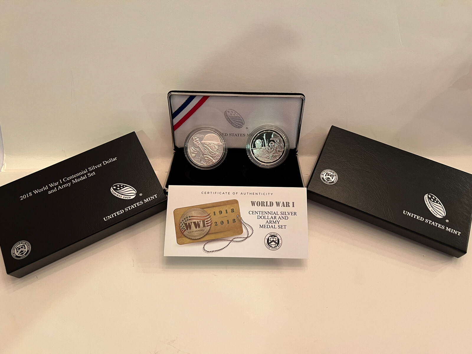 2018P WORLD WAR 1 CENTENNIAL PROOF SILVER DOLLAR AND ARMY MEDAL SET WITH OGP+COA
