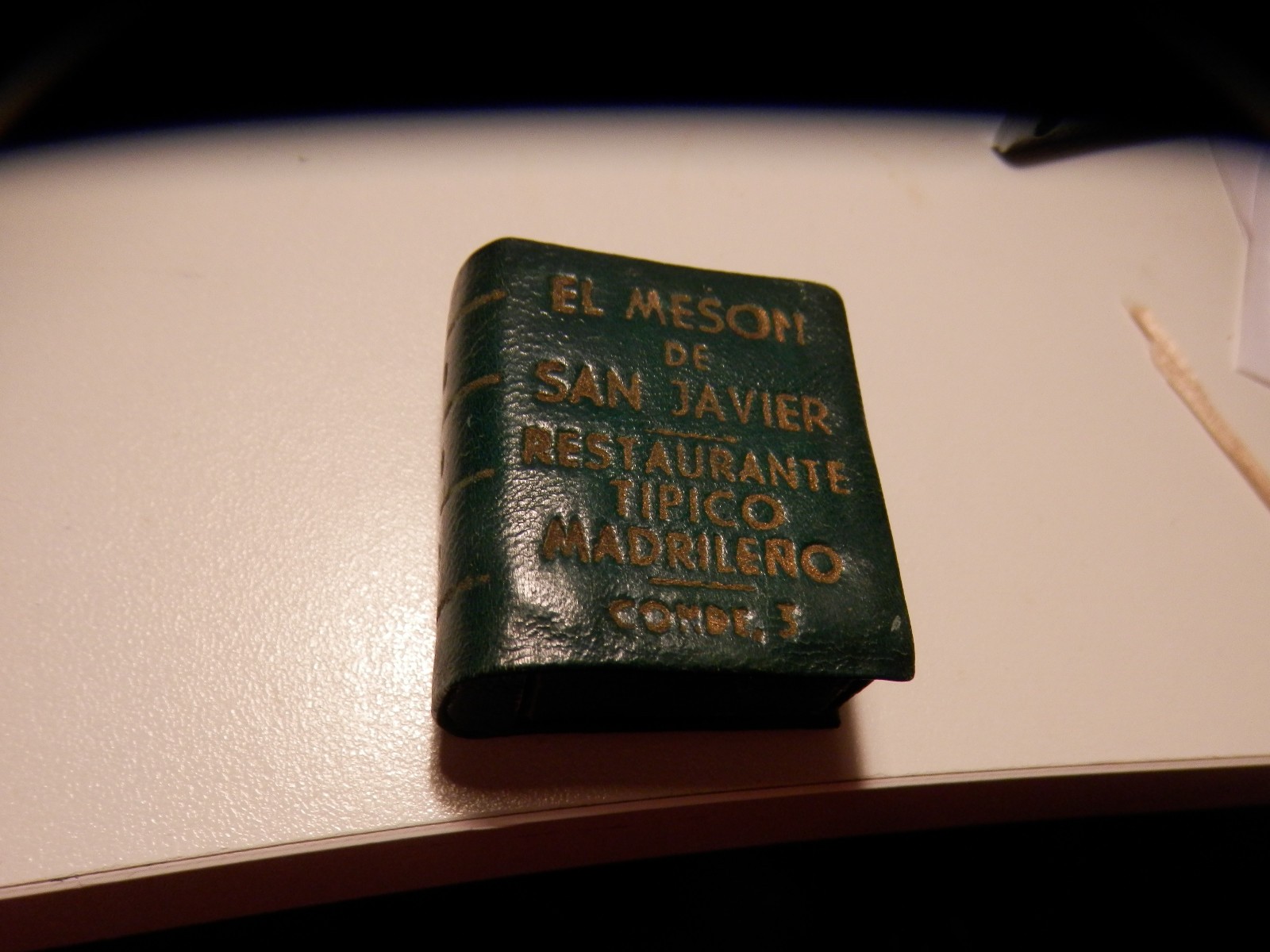Vintage spanish matchbook El Mason Di San Javier Restorrante Tipico Madilero Vintage spanish matchbook El Mason Di San Javier Restorrante Tipico Madilero