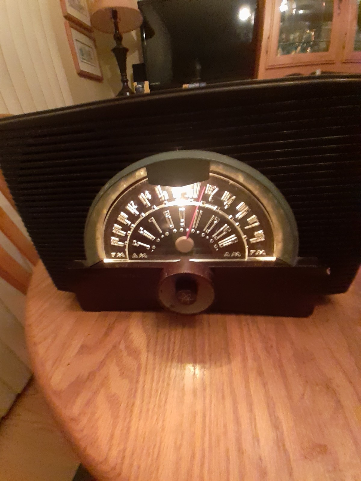 Vintage 1950s “Atomic” General Electric GE AM/FM Bakelite Tube Radio Model 408