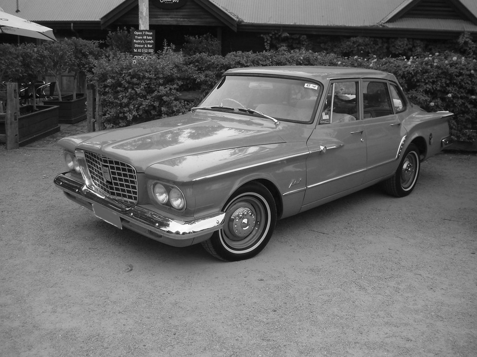 1962 British CHRYSLER VALIANT Photo  (193-m)