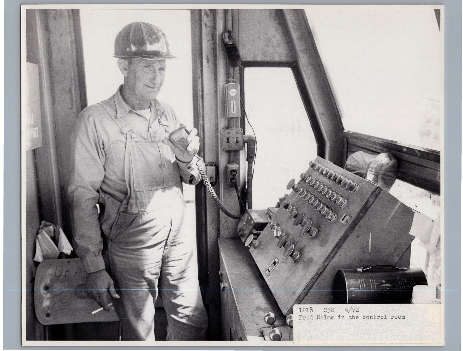 1972 Peabody Coal Company Lynnville IN  Mine 8x10 Photo Control Room  7523