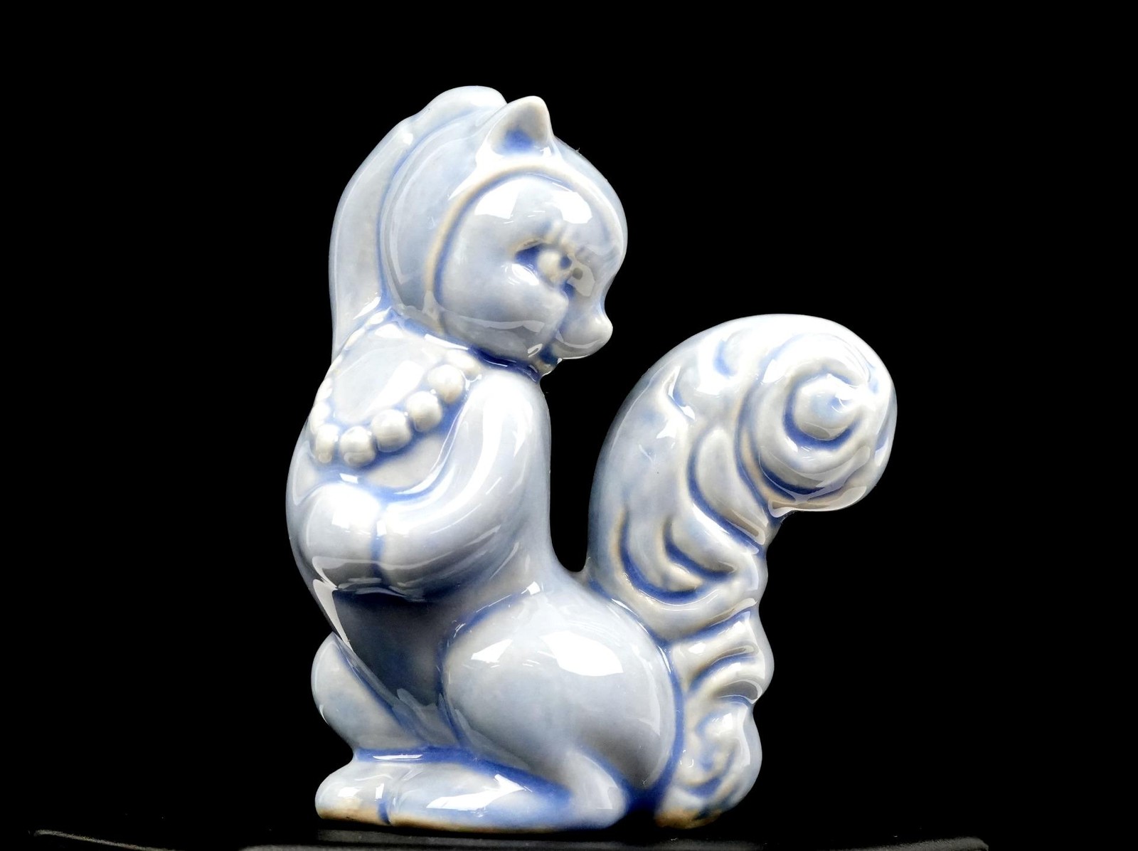 Ceramic Arts Studio Betty Harrington Squeaky Squirrel Blue 3