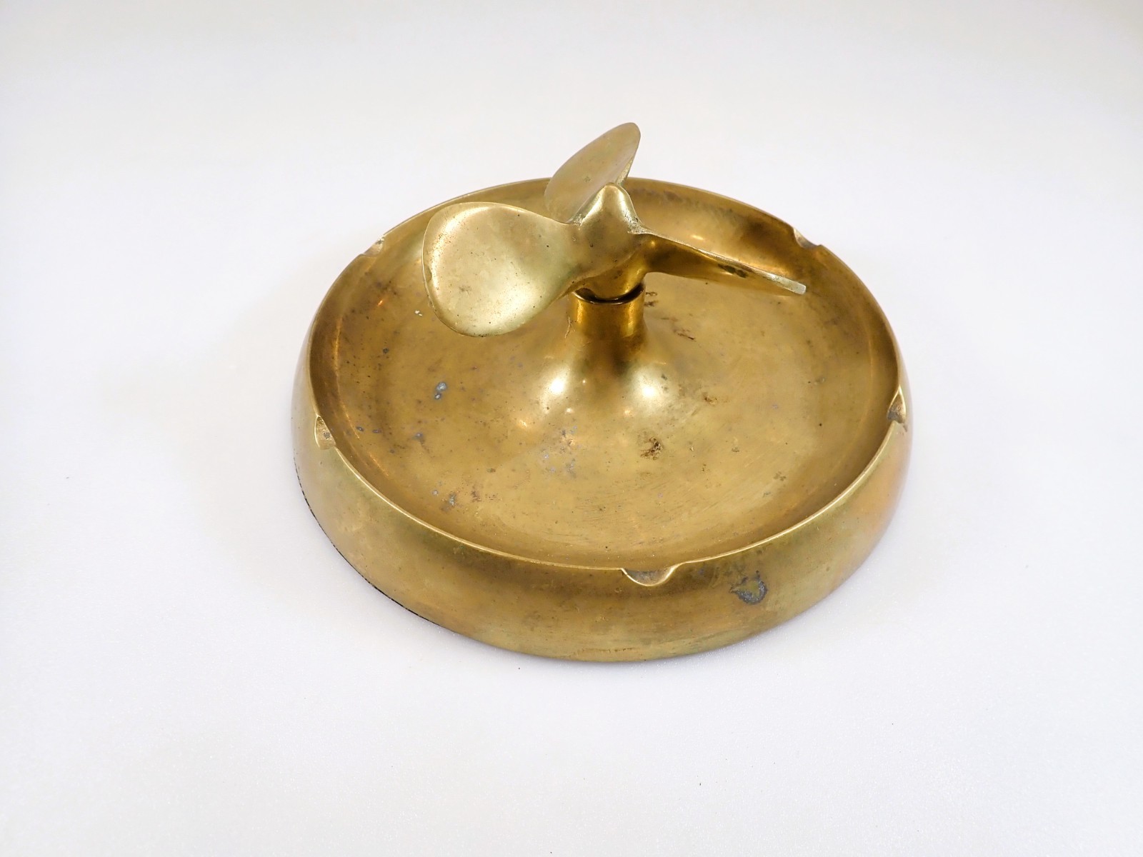 Vintage Solid Brass Nautical 3 Blade Boat Propeller Ashtray Heavy 3lb Spinning