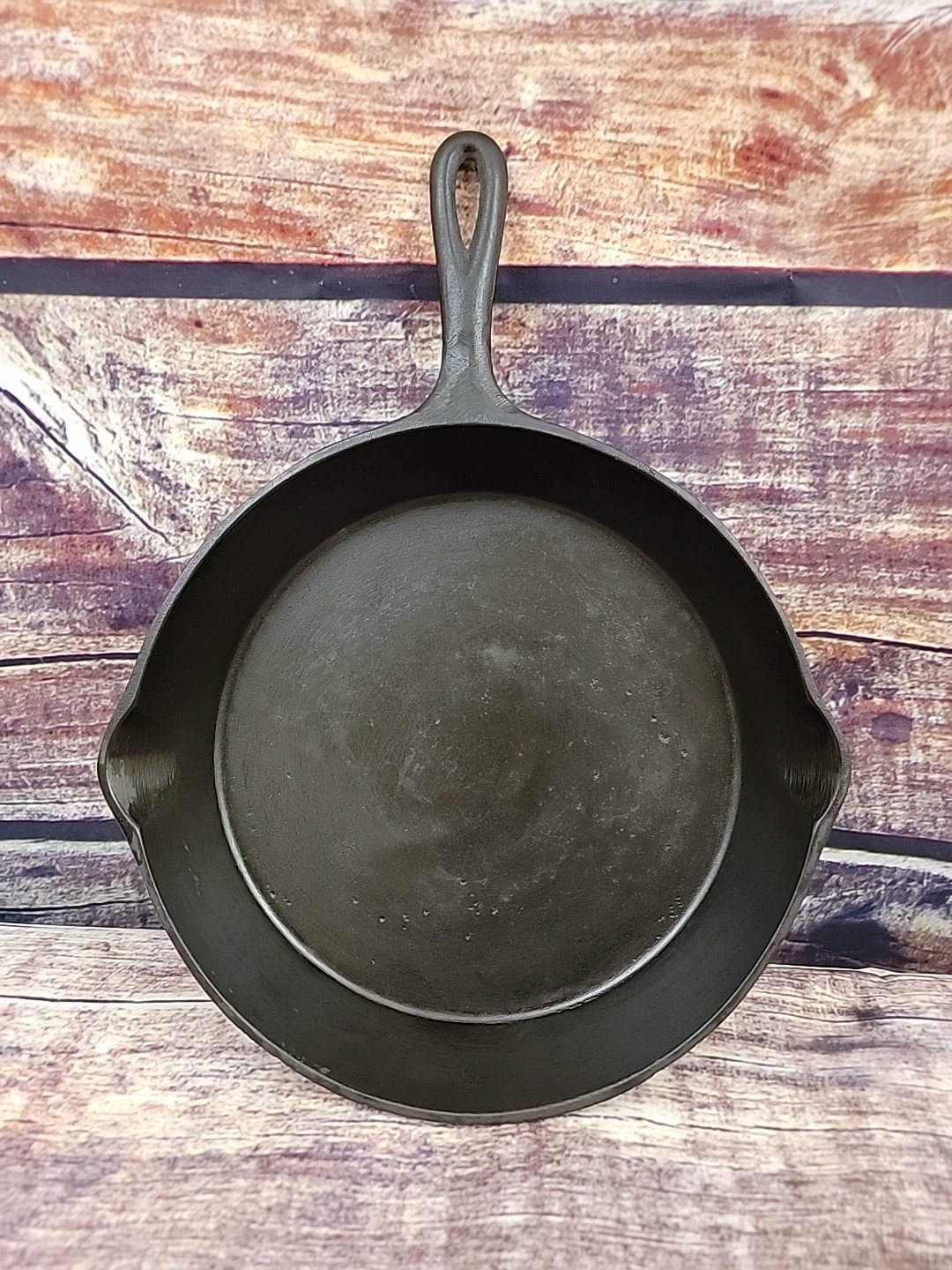 Vintage Lodge No. 8 Cast Iron Skillet 3 Notch Heat Ring 40\'s-50\'s Restored 