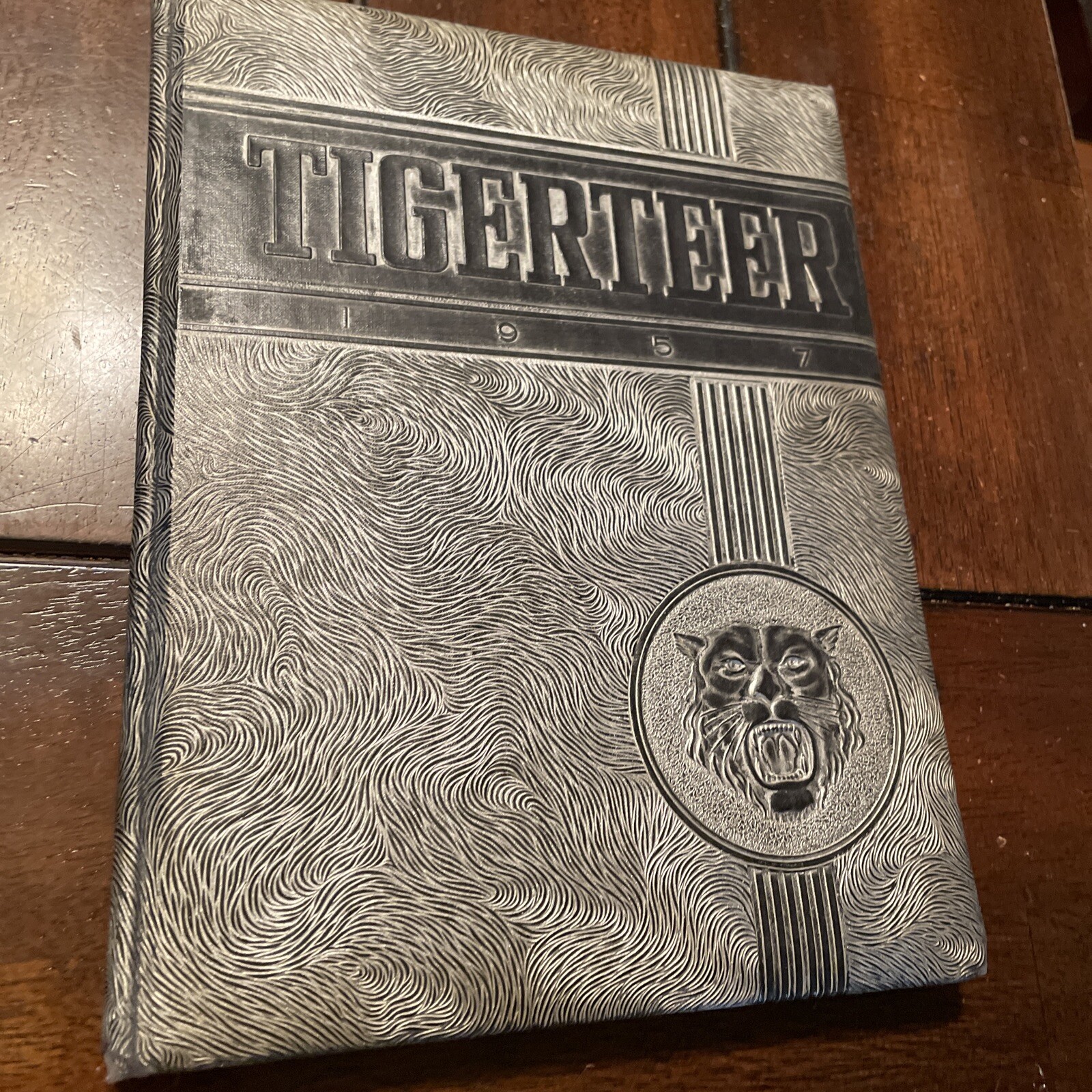 1957 Batesville Mississippi High School Yearbook, Tigerteer￼