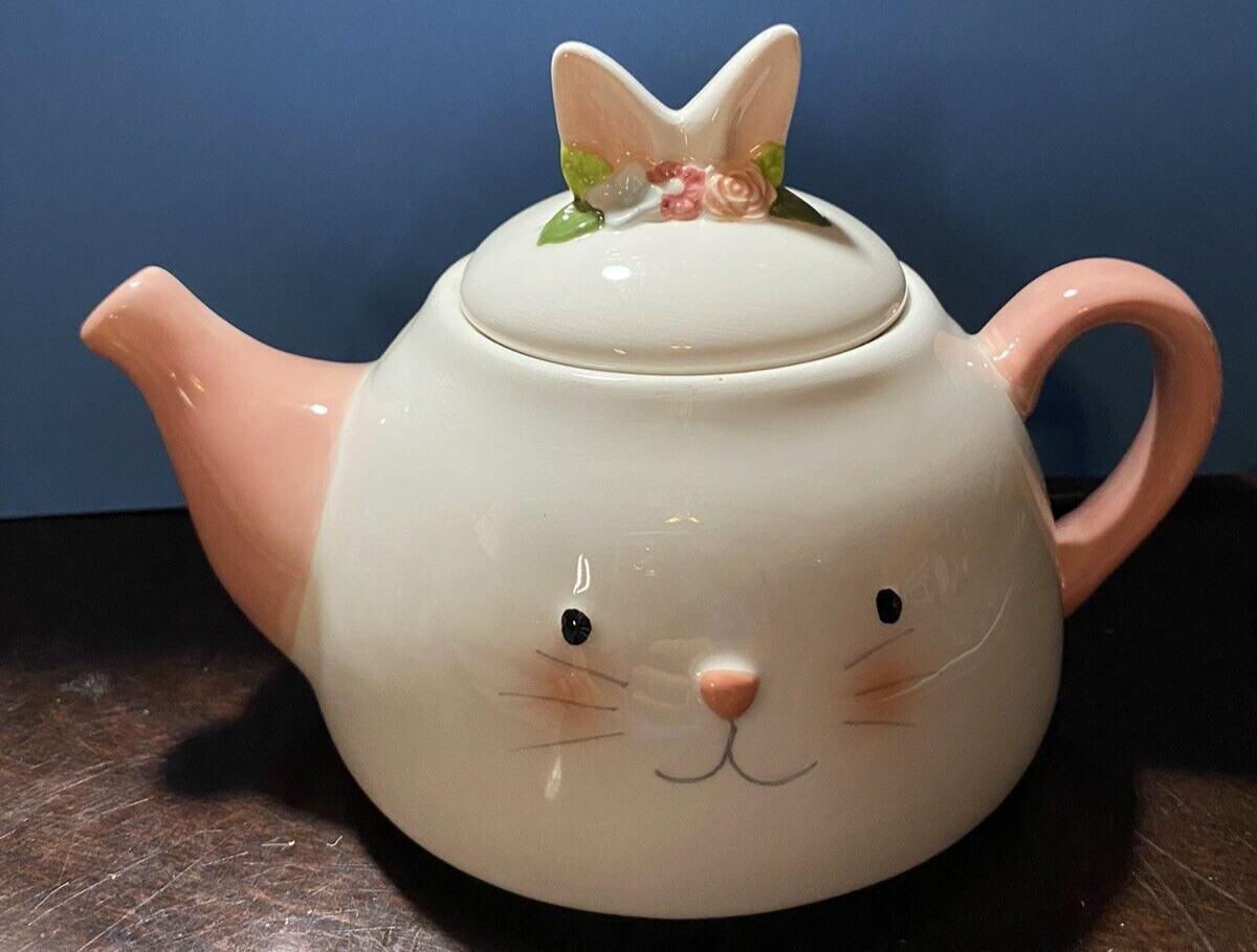 Farmhouse Adorable Bunny Rabbit Whimsical Teapot