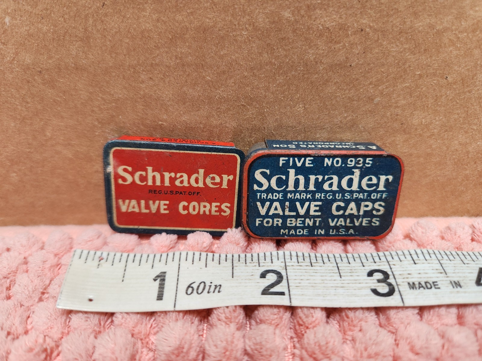 VTG Schrader Tire Valve Caps & Valve Cores Tin Lot Of 2 EMPTY