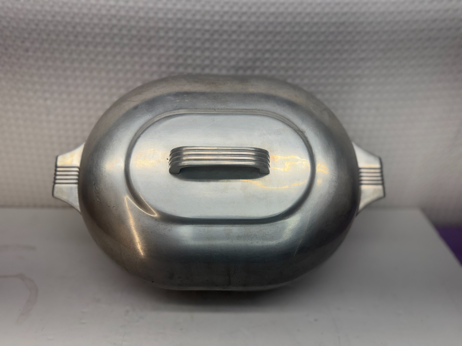 VINTAGE ART DECO WAGNERWARE SYDNEY MAGNALITE 4265-P 8QT DUTCH OVEN ROASTER W LID