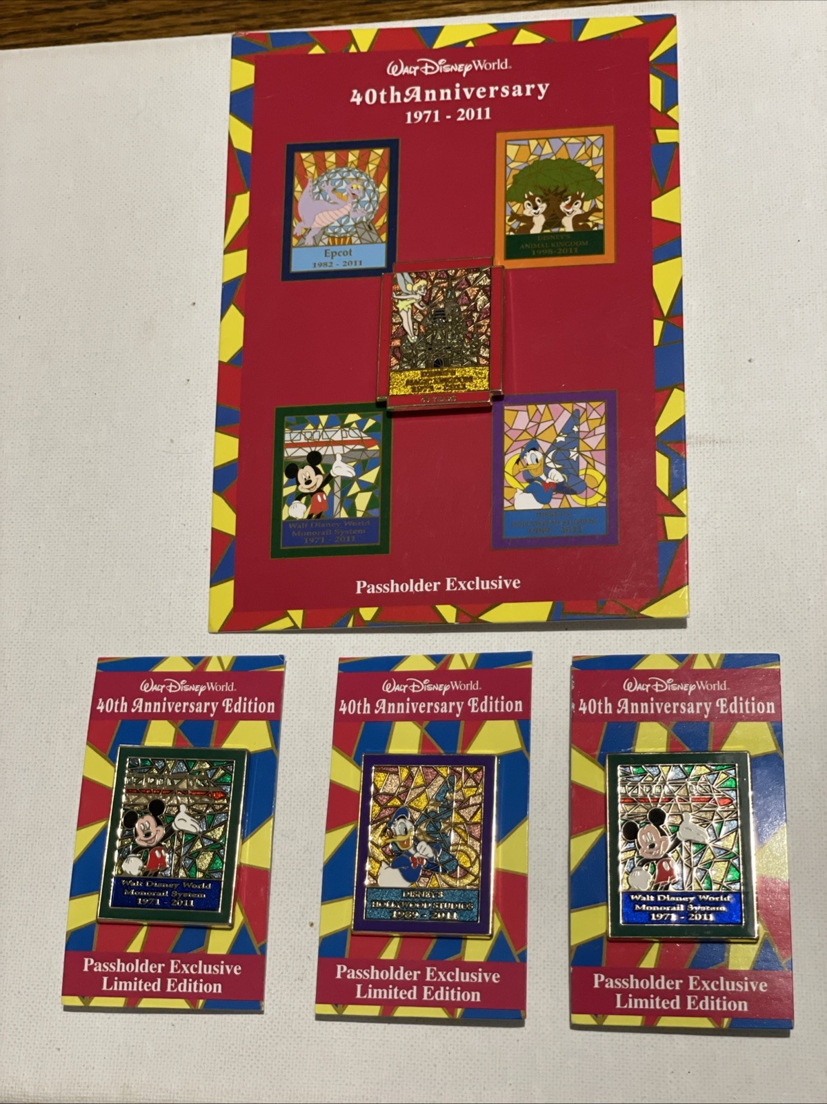 Disney Pins 2011 WDW 40th Passholder Exclusive-Tinker Bell,Mickey,Donald-4 Pins