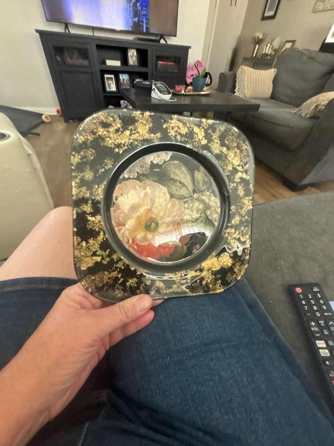 Vintage Lesley Roy Designs Signed Hand-Painted Reverse Glass Floral Plate with G