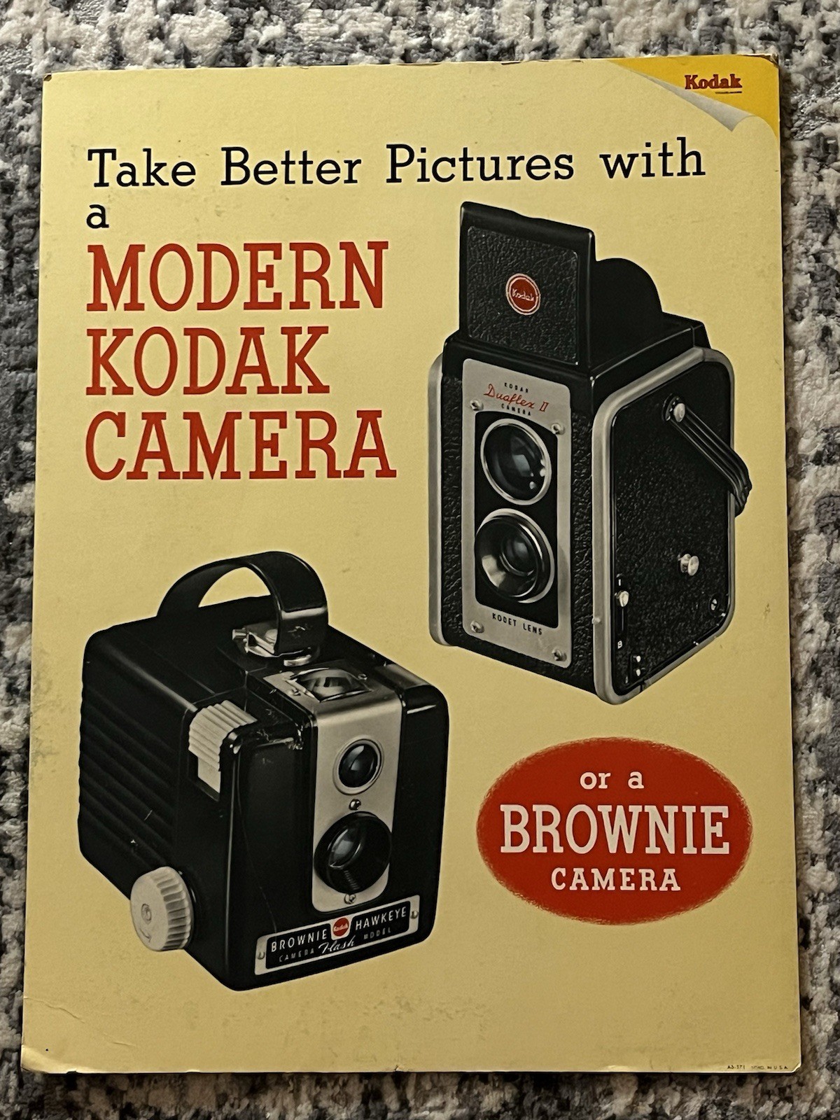 RARE NOS 1950’S ~ KODAK BROWNIE CAMERA “EASEL-BACK” ADV. STORE DISPLAY SIGN