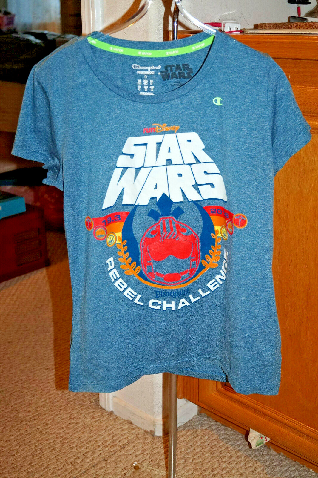 2016 STAR WARS REBEL CHALLENGE CHAMPION RUNNING SHIRT RUN DISNEY DISNEYLAND