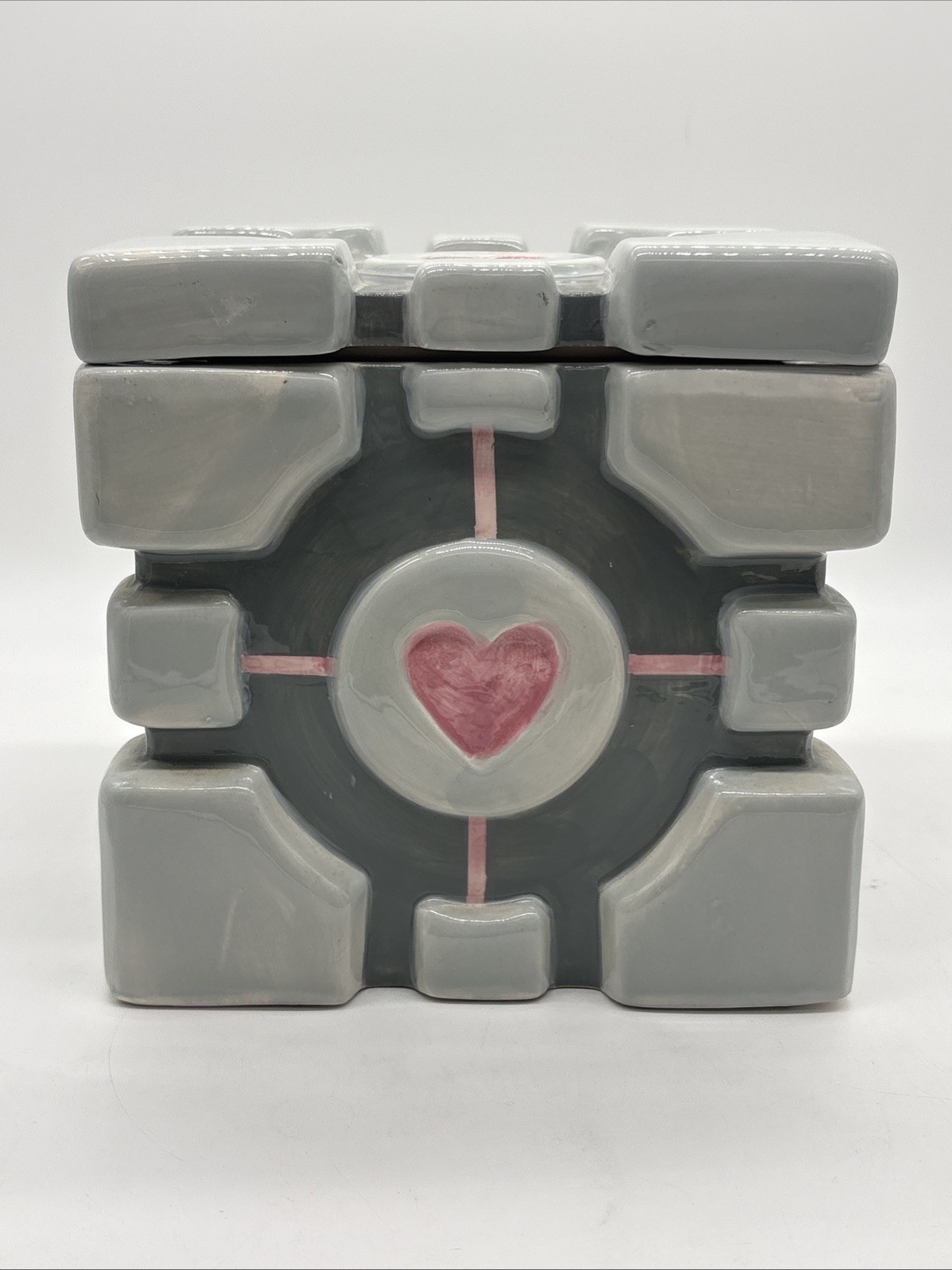 Rare Think Geek PORTAL 2 Companion Cube Cookie Jar *READ