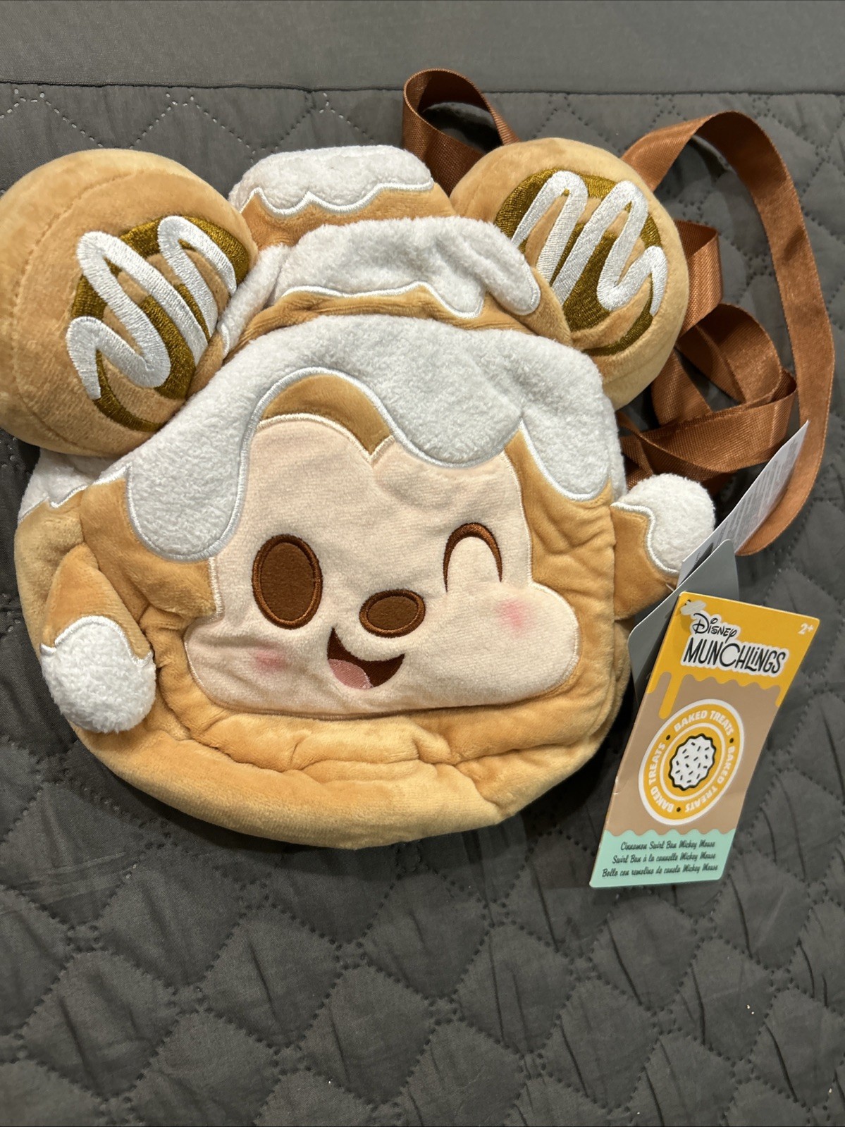 2023 Disney Parks Munchlings Mickey Mouse Crossbody Bag Cinnamon Swirl Bun NEW 2023 Disney Parks Munchlings Mickey Mouse Crossbody Bag Cinnamon Swirl Bun NEW