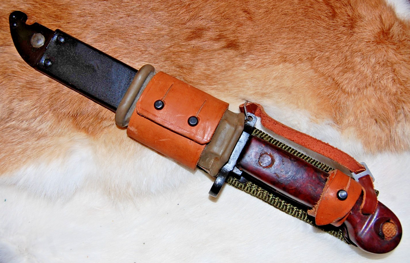 Vintage Romanian Rifle Knife Bayonet w/ Scabbard & Frog - Mint Unissued