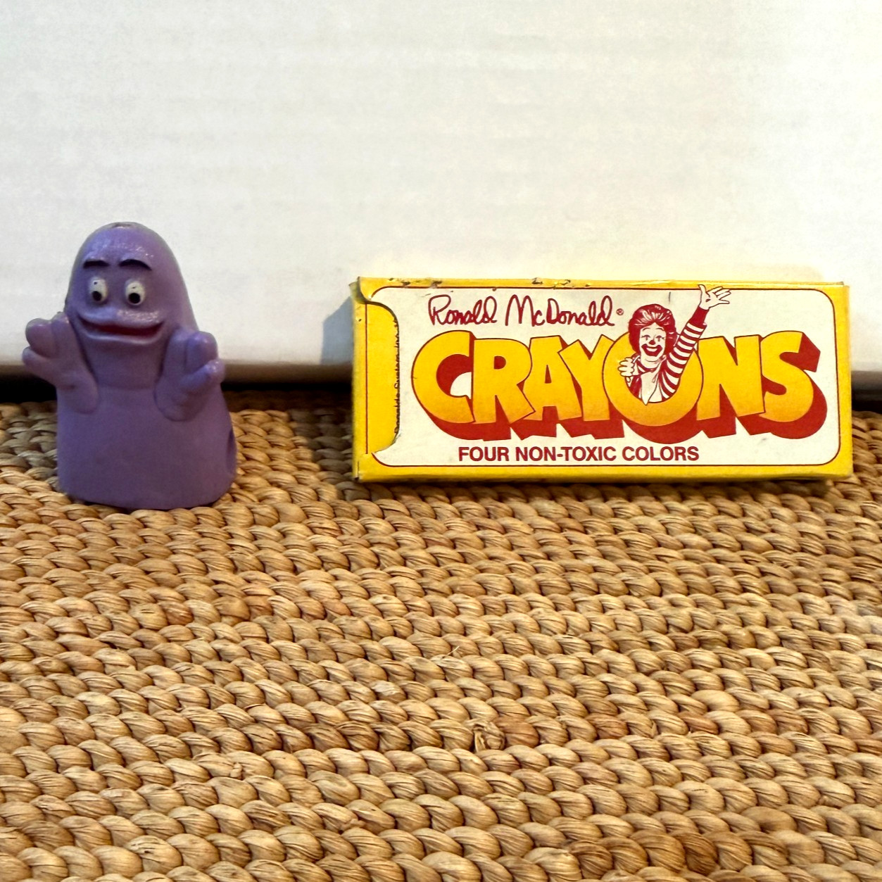 Vintage 1984-85 Grimace Pencil Sharpener Ronald McDonald Crayons Box 4 Non-Toxic