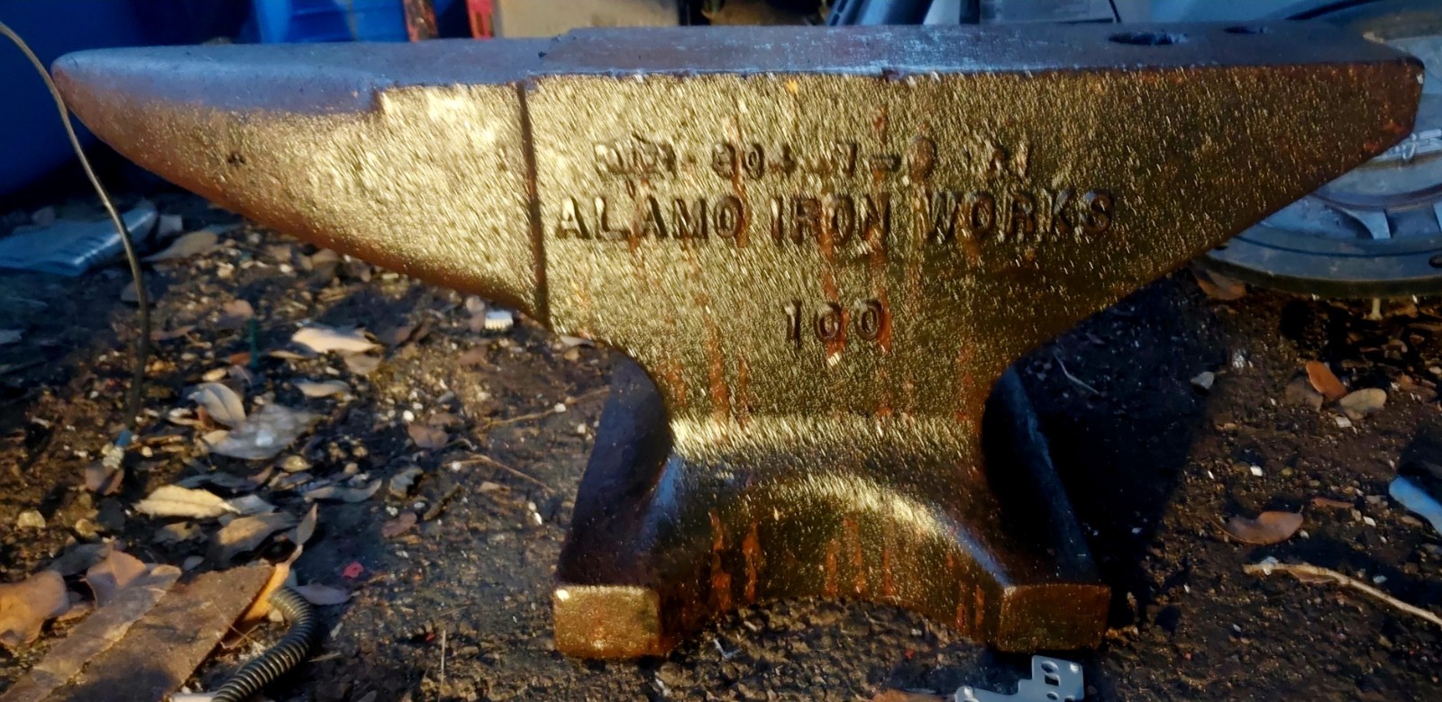 Rare Texas Alamo Iron Works 100lb Anvil Blacksmith One Horn Excellent Condition Rare Texas Alamo Iron Works 100lb Anvil Blacksmith One Horn Excellent Condition