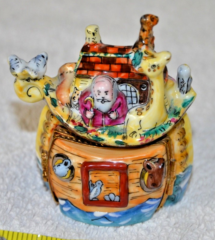 Vtg Peint Main LIMOGES FRANCE Noah’s Ark Double Hinged w/Animals