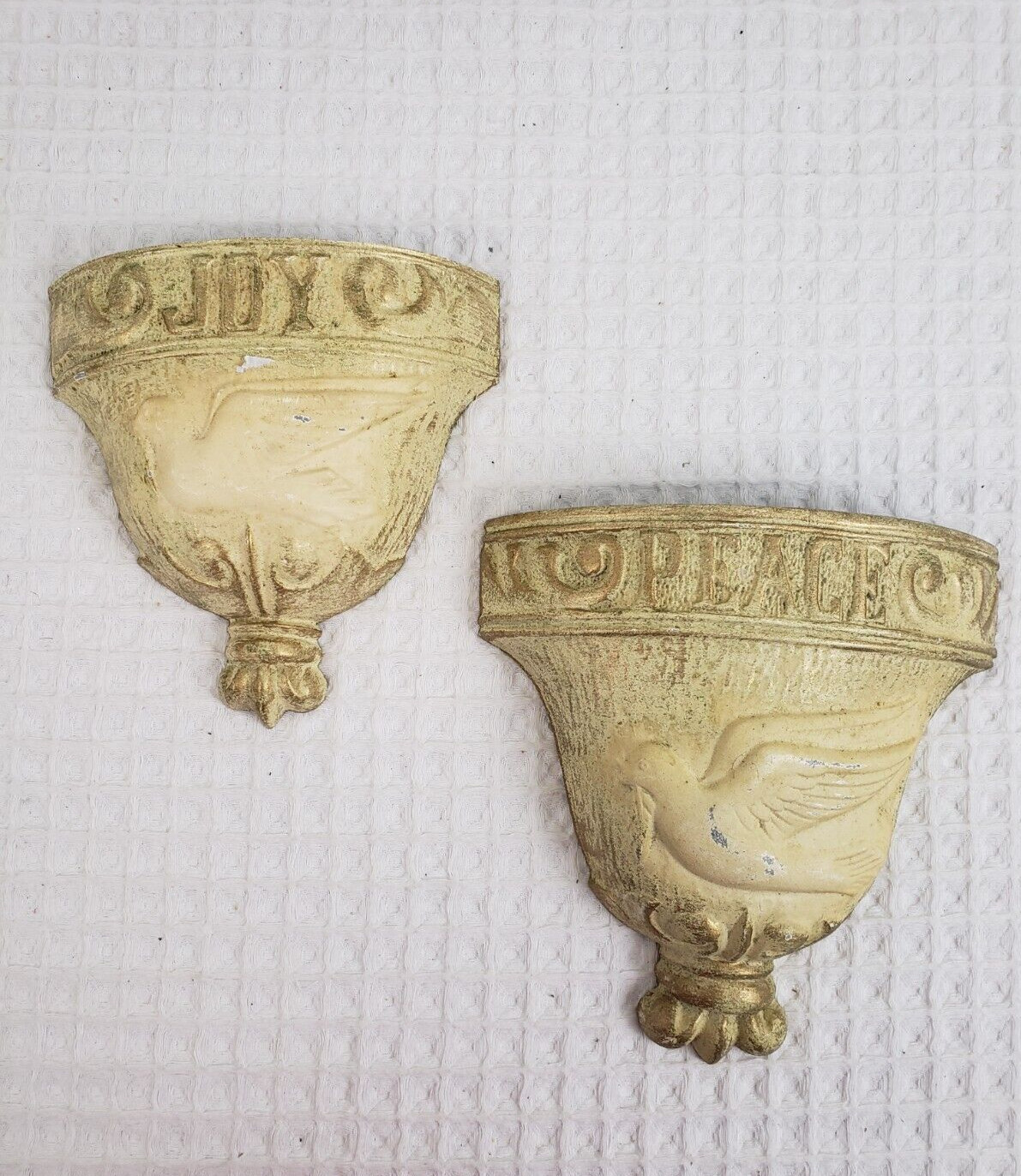Vintage Royal Creations 1976 Metal Wall Pockets Peace & Joy 2 Piece