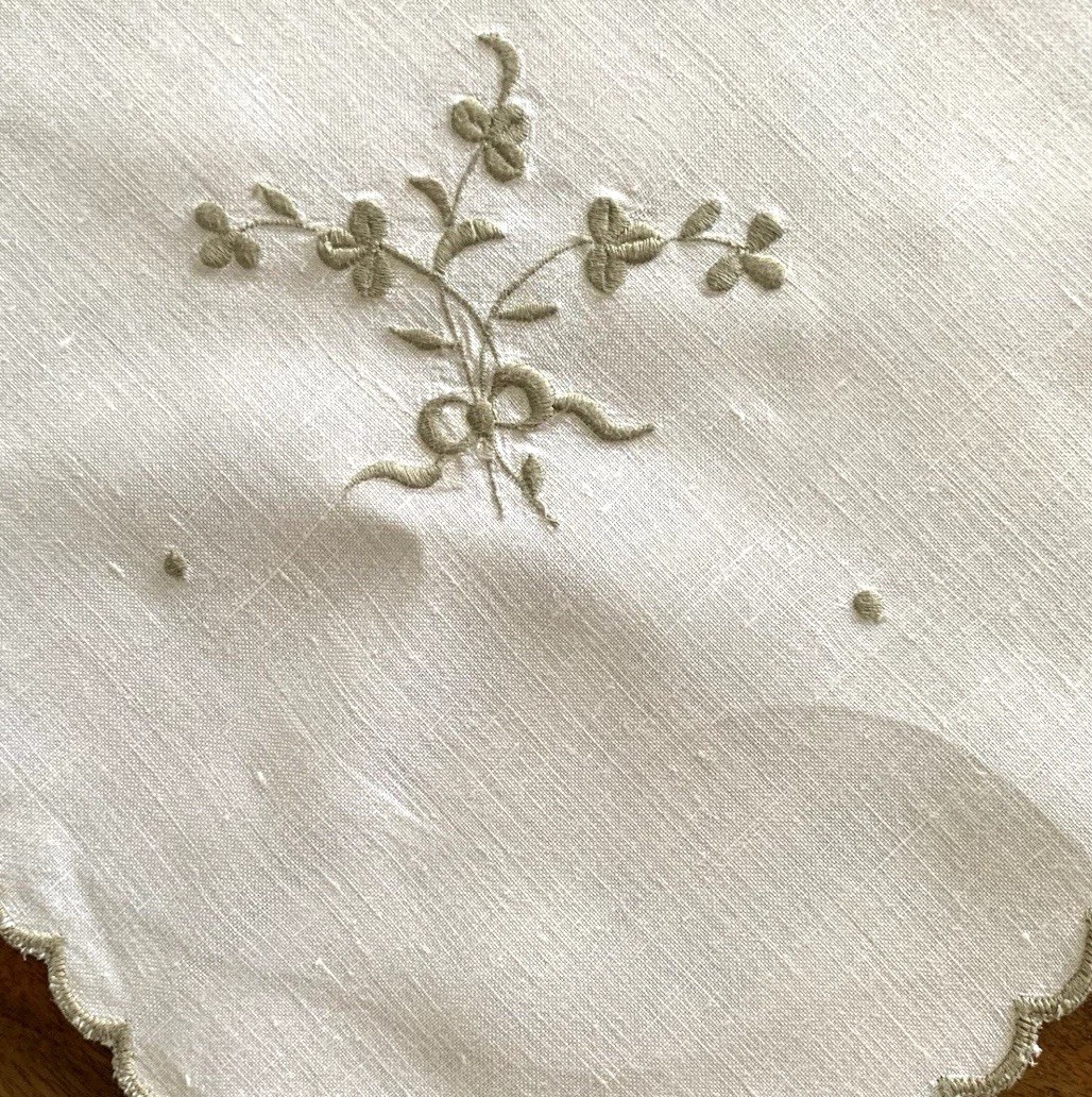 vintage linen tea tablecloth 40 vintage linen tea tablecloth 40