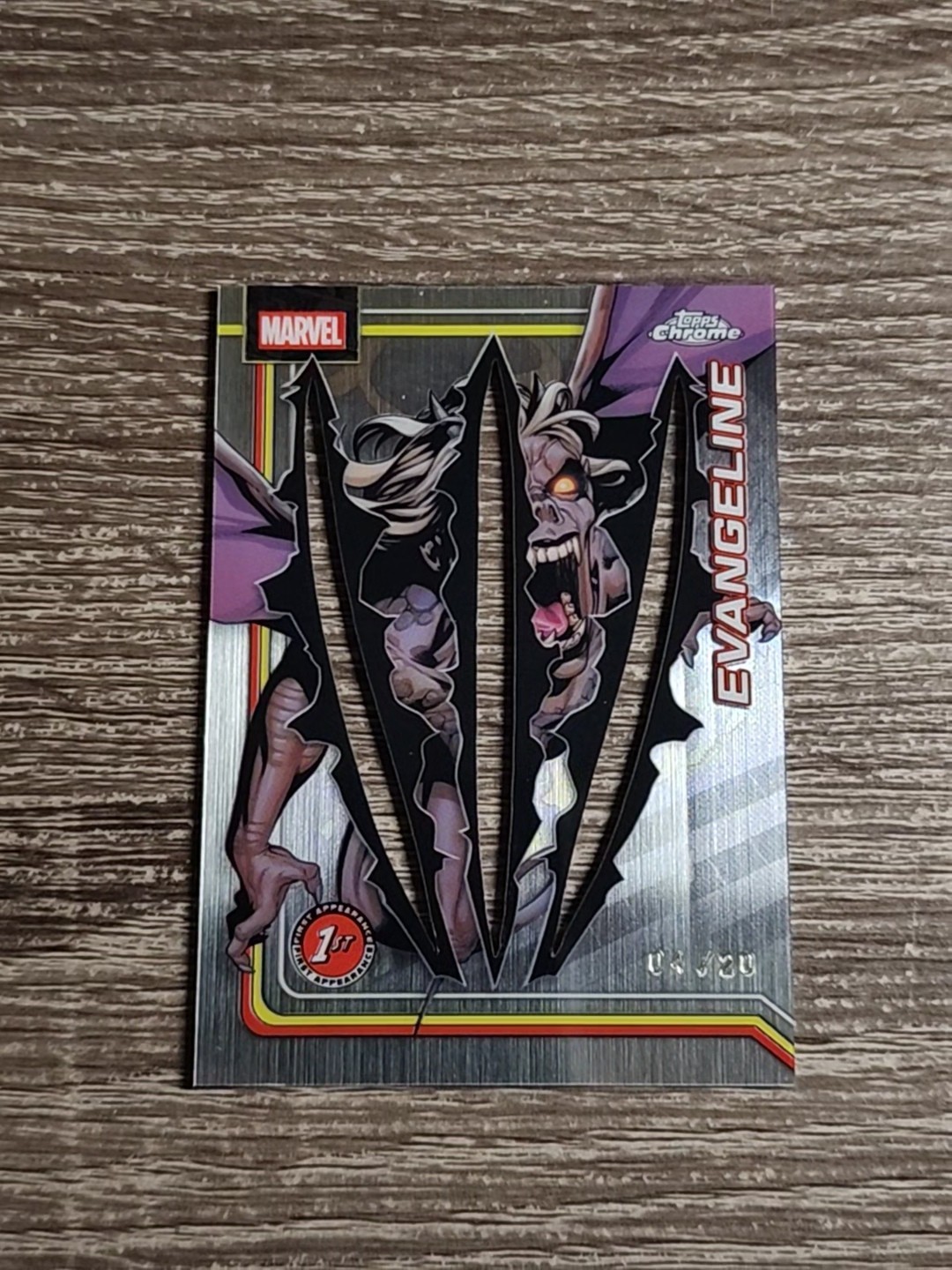 2026 Topps Chrome Marvel Comics – Evangeline #117 Clawed Refractor /20 SSP 1st 2026 Topps Chrome Marvel Comics – Evangeline #117 Clawed Refractor /20 SSP 1st