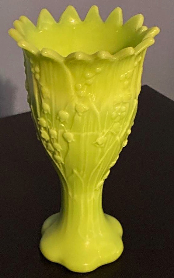 Vintage Fenton Glass Compote Vase Lily of the Valley Lime Sherbet 7.5