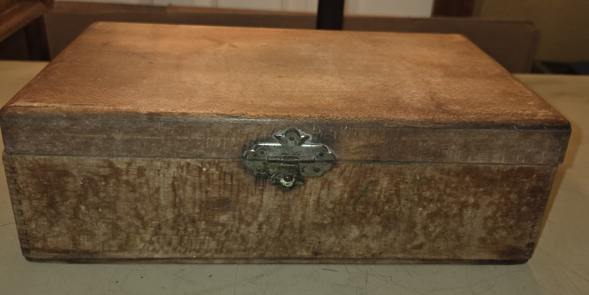 Rice\'s Seeds Little Gardener Litho Counter Display Box 1890s Antique. good