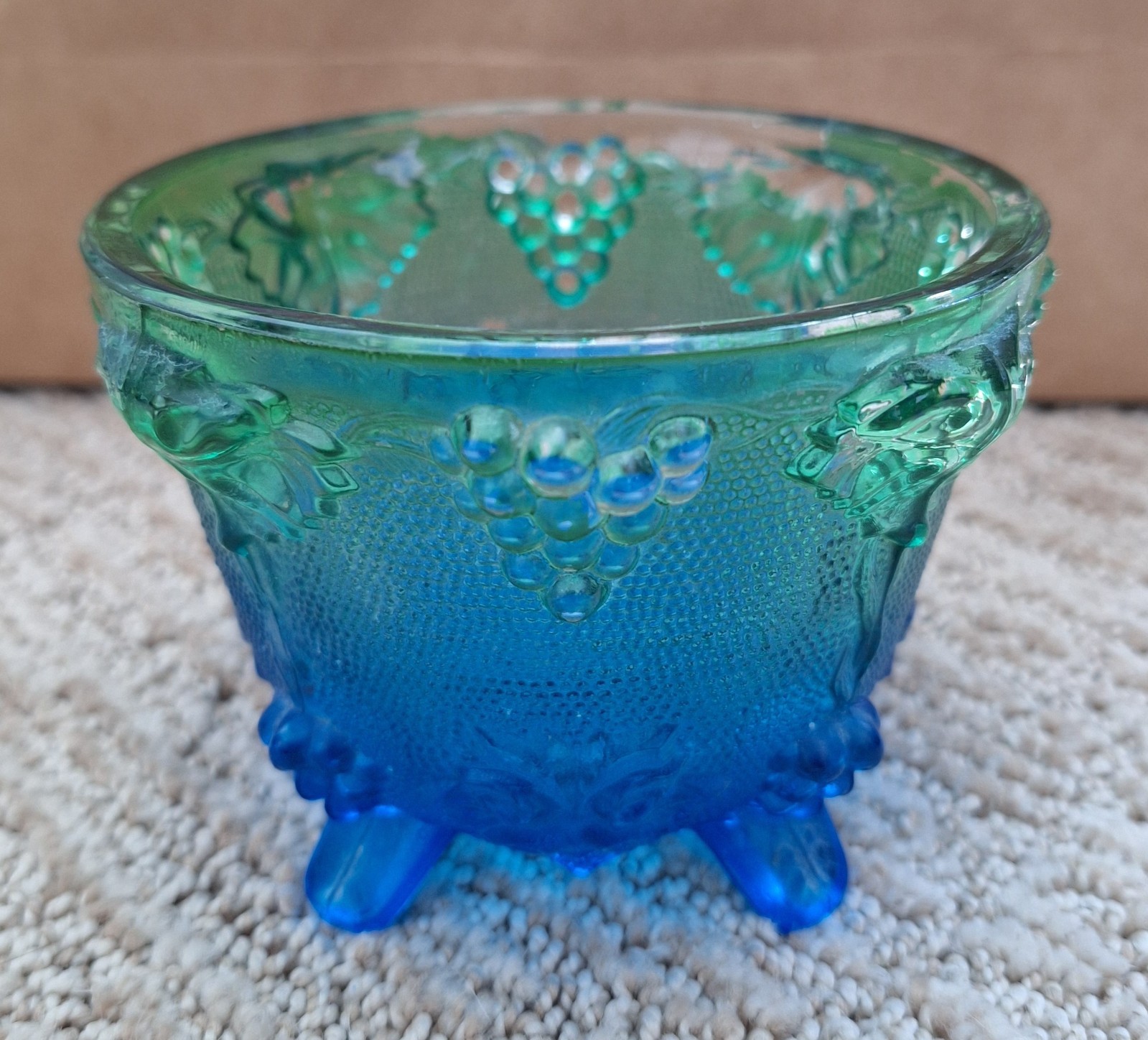 Vtg Jeanette Glass Green Blue Ombre Flashed Grape & Leaf Candy Dish - NO LID Vtg Jeanette Glass Green Blue Ombre Flashed Grape & Leaf Candy Dish - NO LID
