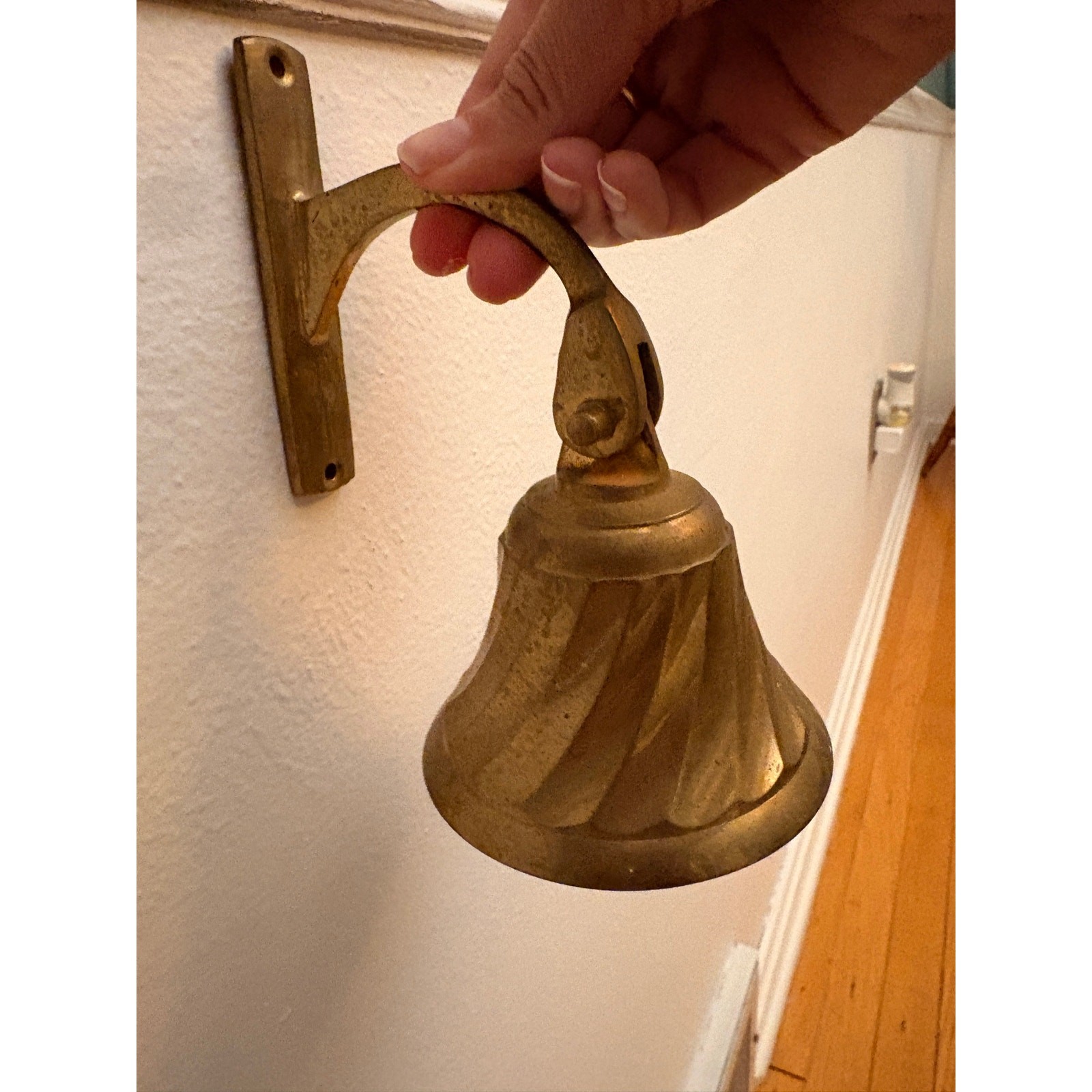 Vintage Archana Handicrafts Brass Wall Hanging Bell India Swirl Design Bracket