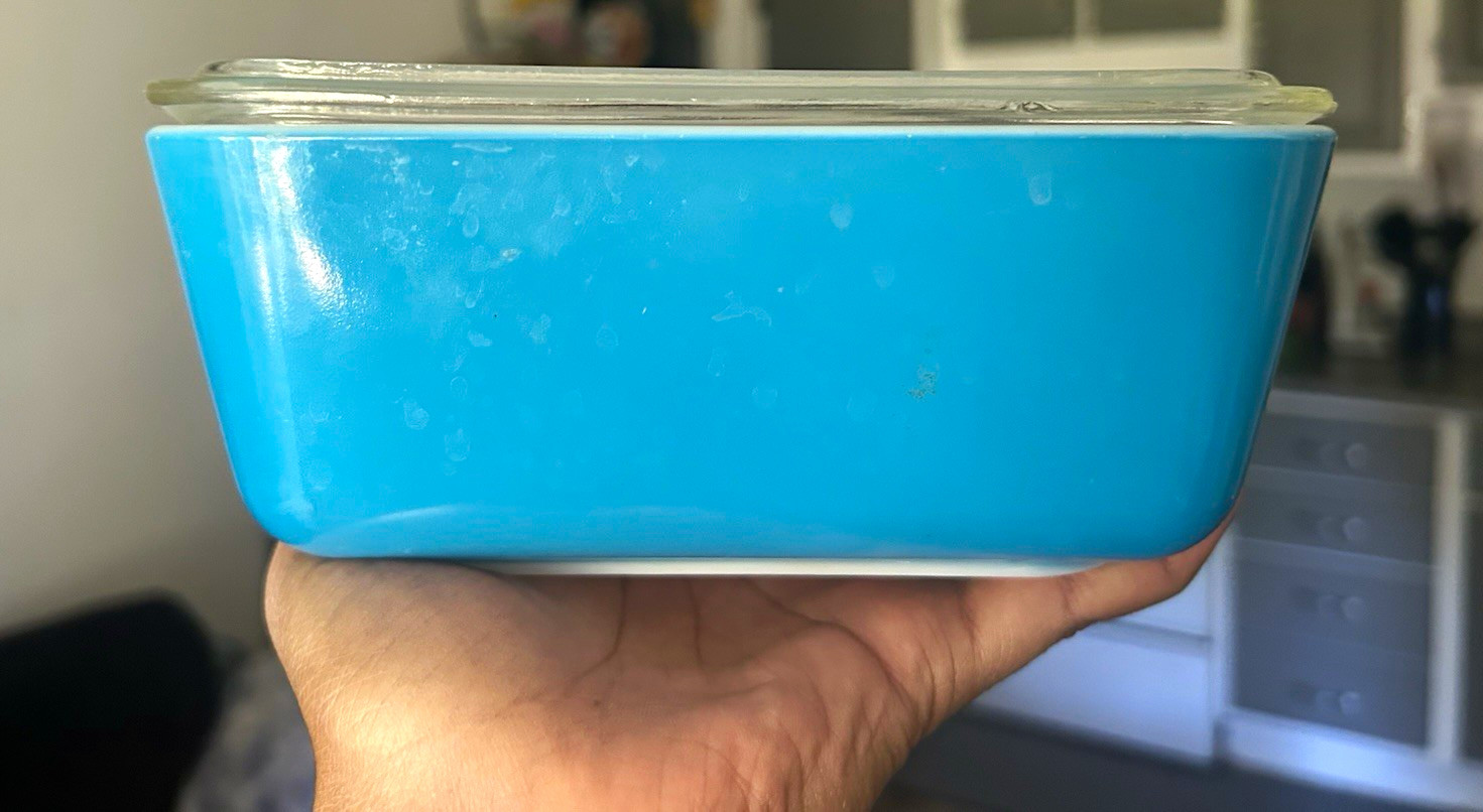 🩵 Vintage Pyrex 0502 Blue Refrigerator Dish with Glass Lid
