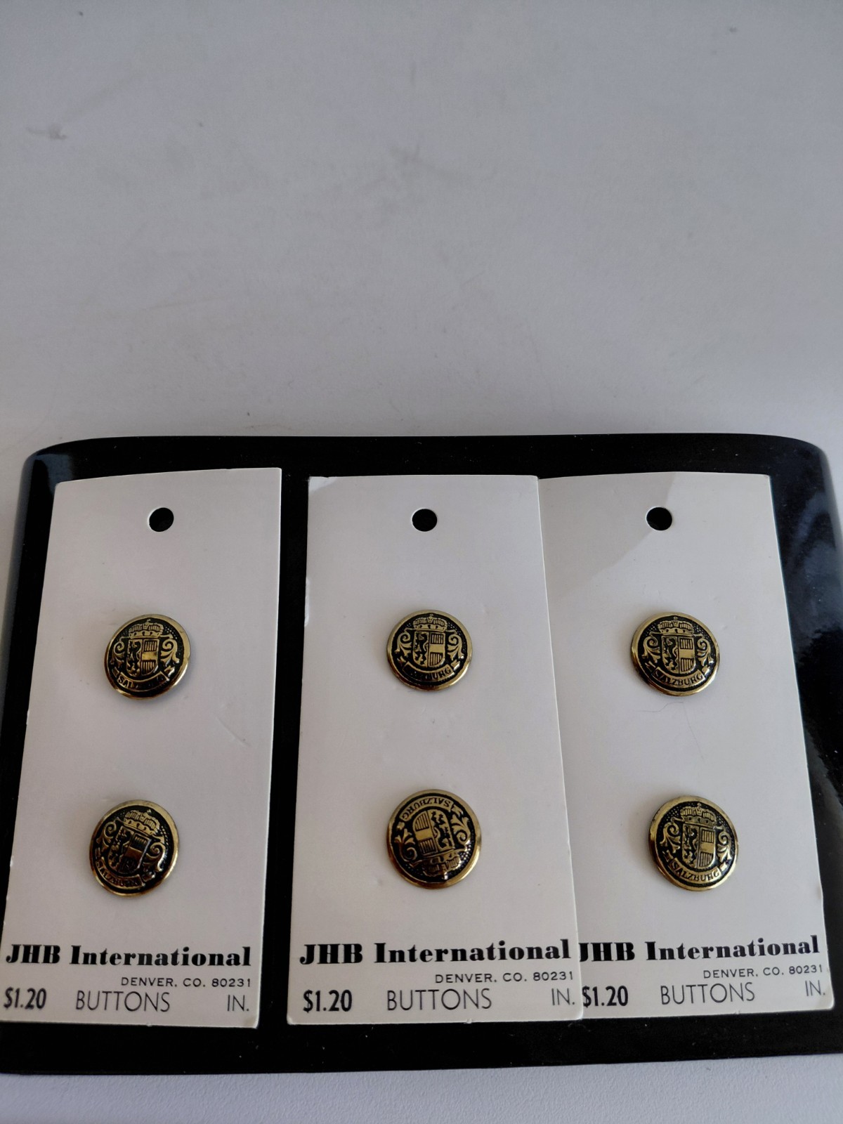 Vtg Metal Coat Of Arms Zalburg  Shank Buttons On Original Card 6 Caunts