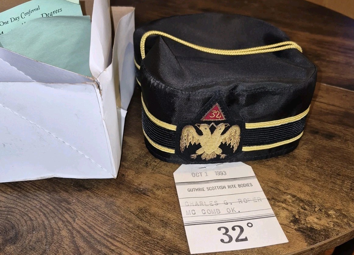 VINTAGE 32ND DEGREE FREEMASON'S PILLBOX HAT - SIZE 7 5/8- SCOTTISH RITE