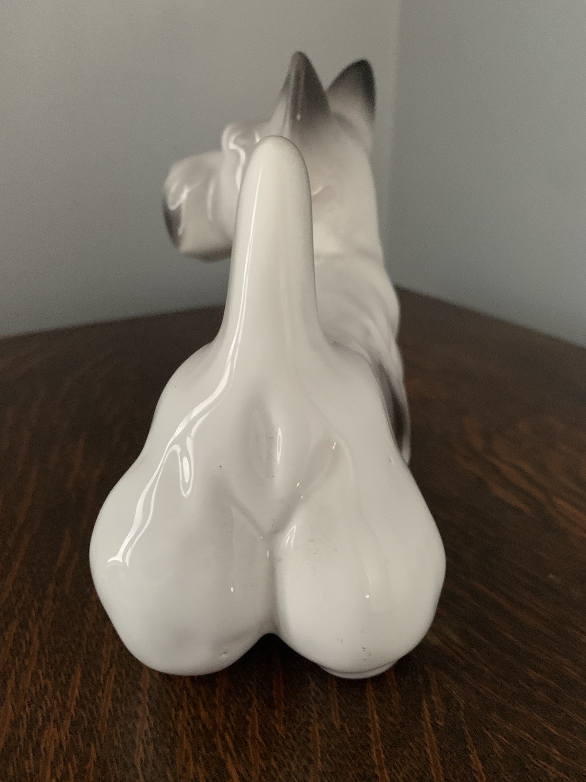 Scottish Terrier Dog Figurine – Ceramic – Novelty Listing – Confidently Priced