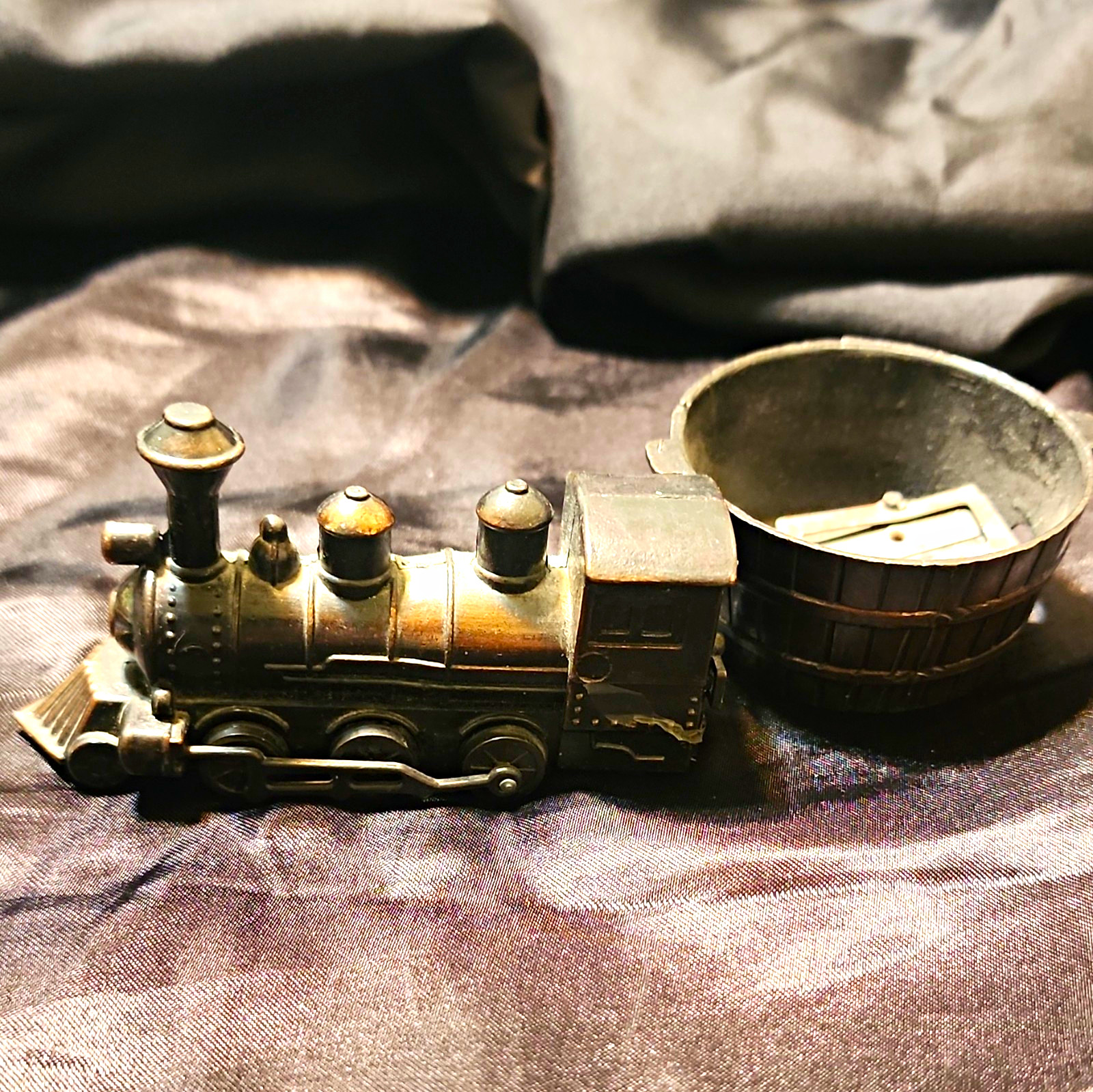 Vintage Metal Train Locomotive/Barrel Pencil Sharpener