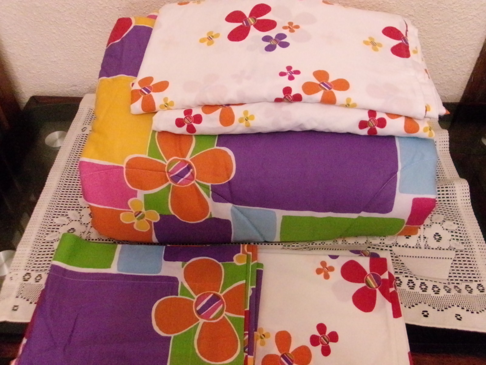 70s Dan River Retro Daisy Geometric Complete 8 Piece Bedding Comforter Set. RARE 70s Dan River Retro Daisy Geometric Complete 8 Piece Bedding Comforter Set. RARE