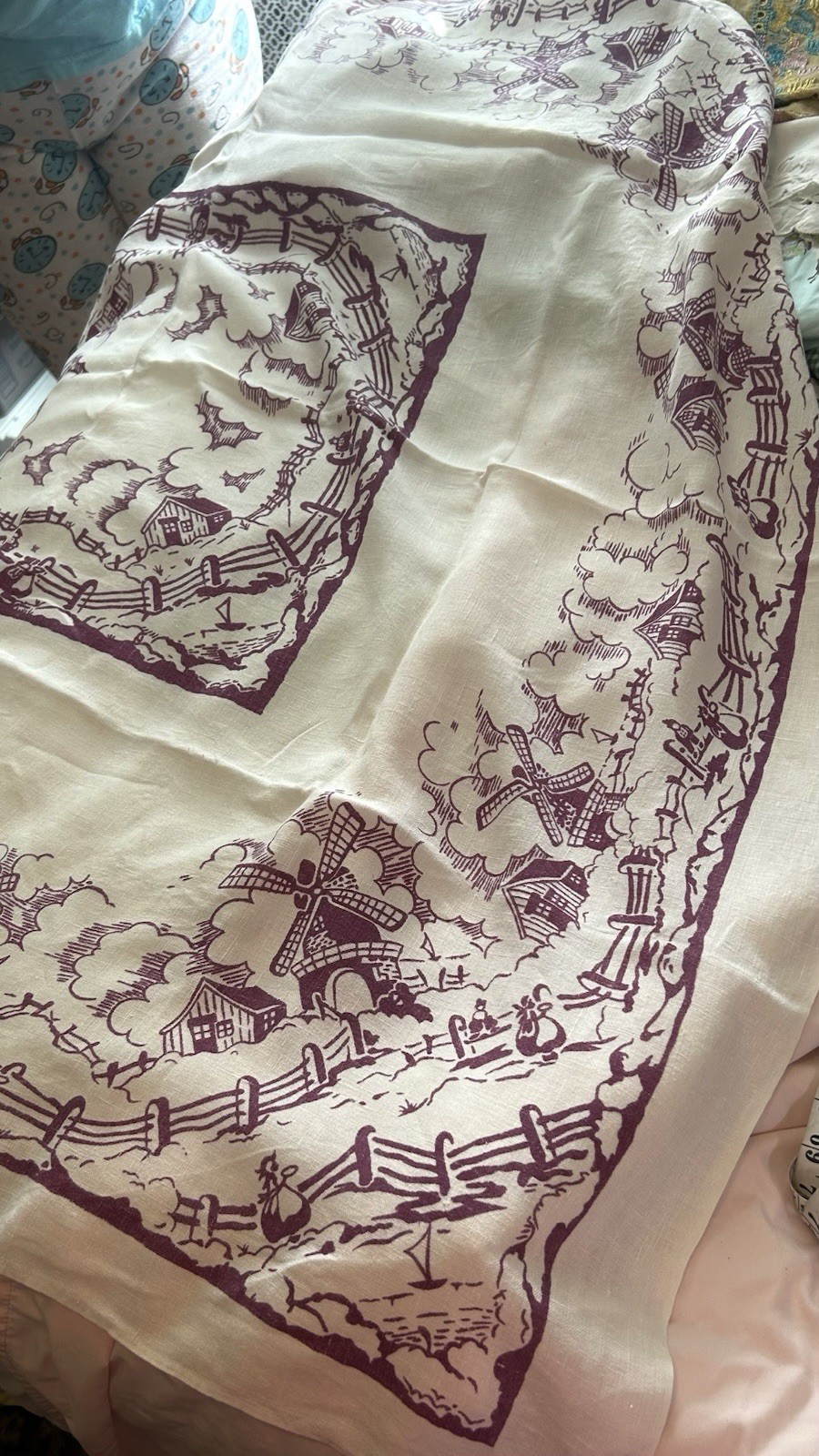 Retro Vintage Plum and White Dutch Windmill Tulips Kitchen Tablecloth 48
