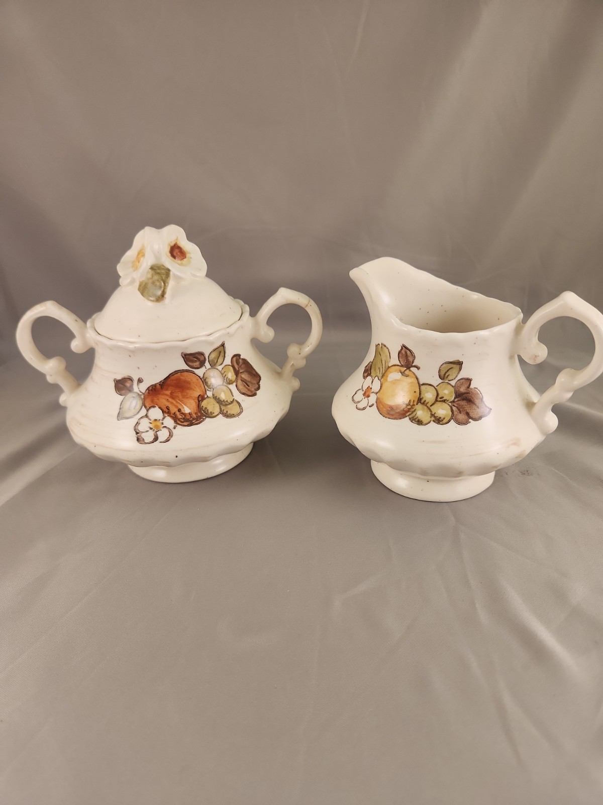 Vintage Vernon Ware Metlox #112 Fruit Basket Pattern Creamer & Sugar Bowl Set