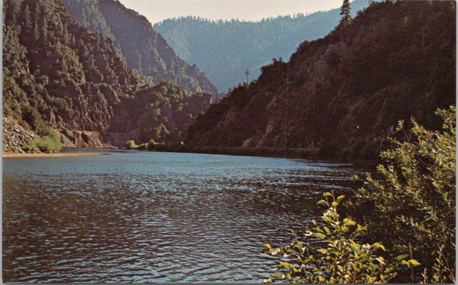 Photo PC * Feather River Canyon California - Lake & Mountain Scene - 1960s