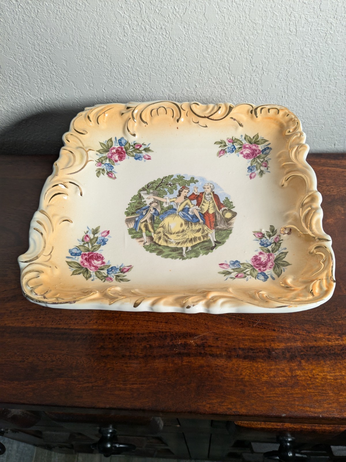 ANTIQUE WALES JAPAN VICTORIAN STYLE CERAMIC BOWL CENTERPIECE