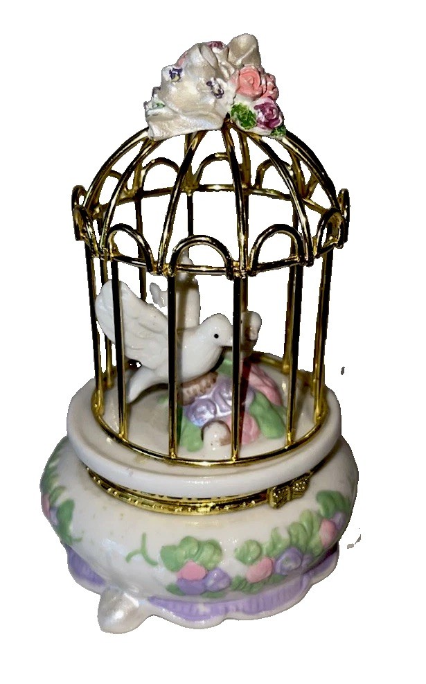 Beautiful Vintage Ceramic 2 Doves In Bird Cage Trinket Jewelry Box 