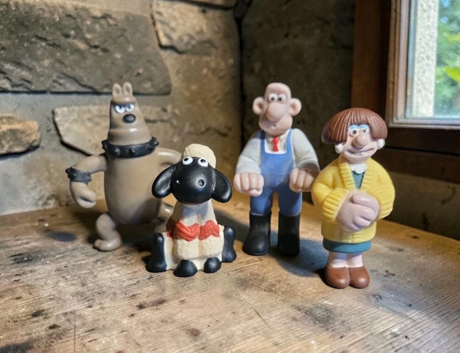 Vtg Wallace & Gromit PVC Figurines Wallace Wendolene Preston Shaun Irwin Toy '89