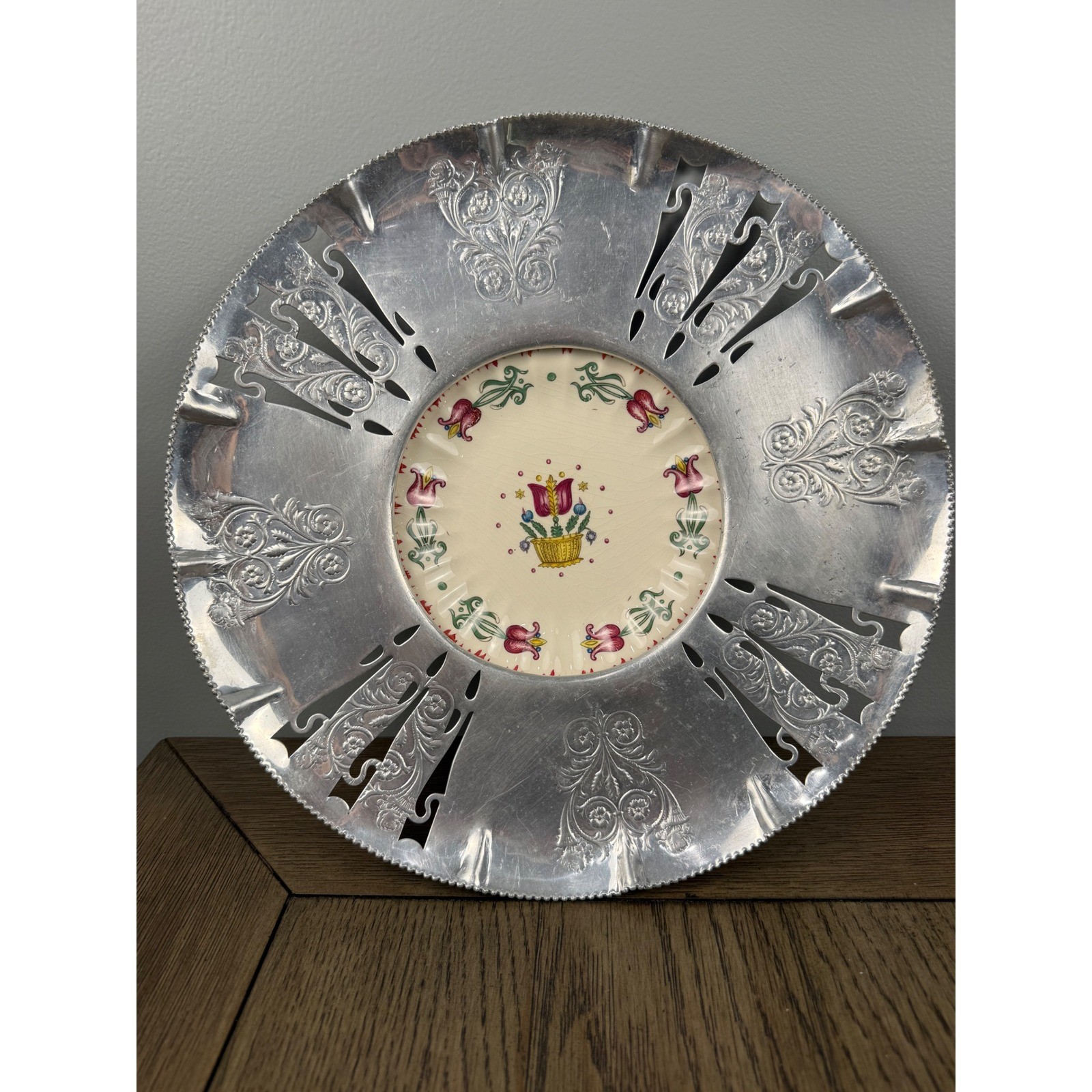 Vintage Farber & Shlevin Hand Wrought Aluminum Tray Ceramic Tulip Insert 13.5\ Vintage Farber & Shlevin Hand Wrought Aluminum Tray Ceramic Tulip Insert 13.5\