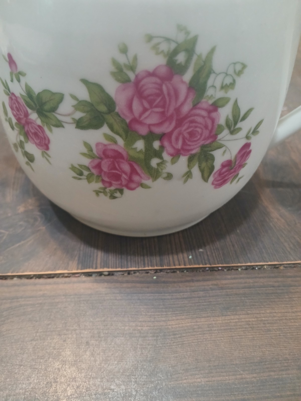 Vintage White Handpainted Pircelean Teapot Pink Roses Gold Trim Shabby Chic Vintage White Handpainted Pircelean Teapot Pink Roses Gold Trim Shabby Chic