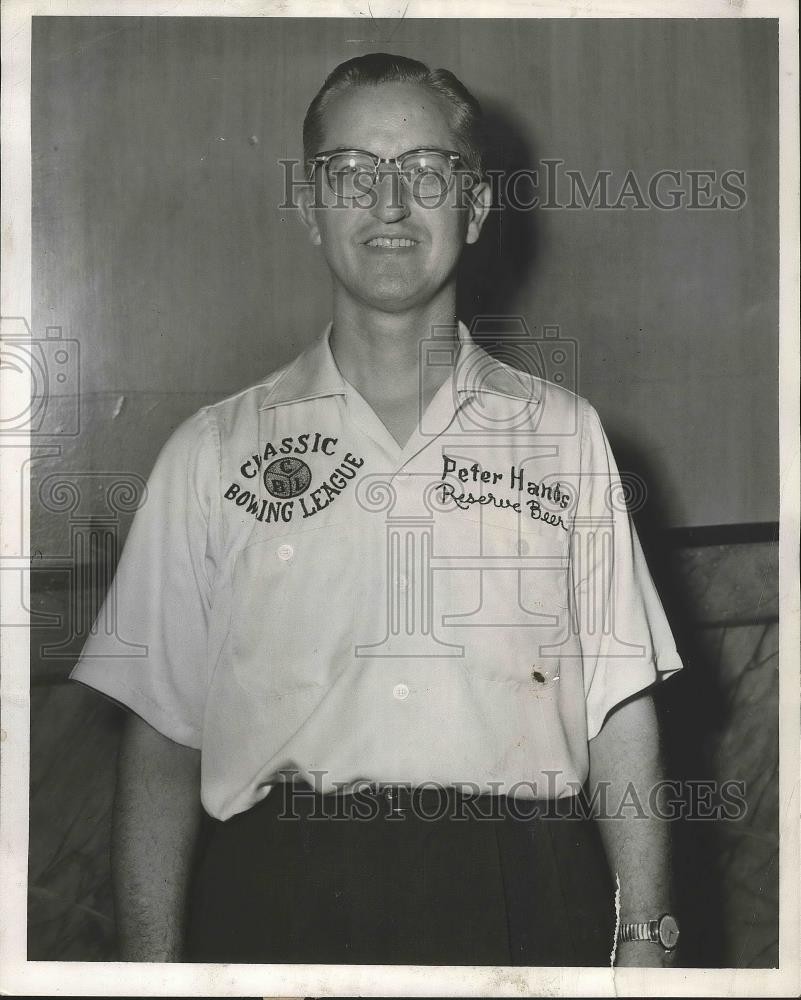 1955 Press Photo Paul Krumske of Classic Bowling League, Chicago - nef64008 1955 Press Photo Paul Krumske of Classic Bowling League, Chicago - nef64008