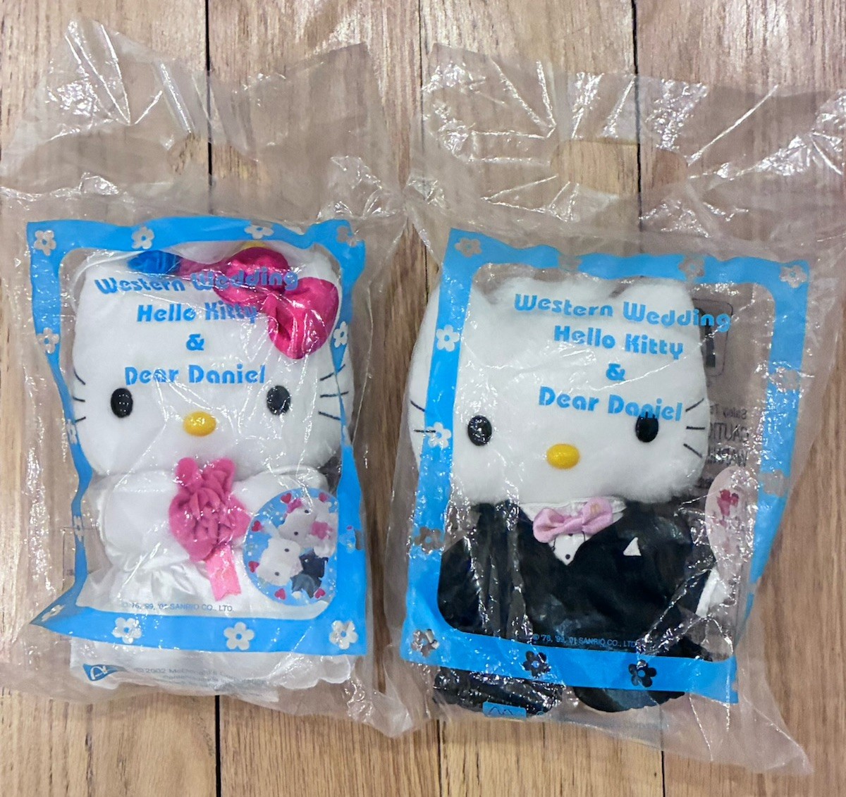 Sanrio 2000 McDonald's Hello Kitty & Dear Daniel Western Wedding 9” Plushie Set Sanrio 2000 McDonald's Hello Kitty & Dear Daniel Western Wedding 9” Plushie Set