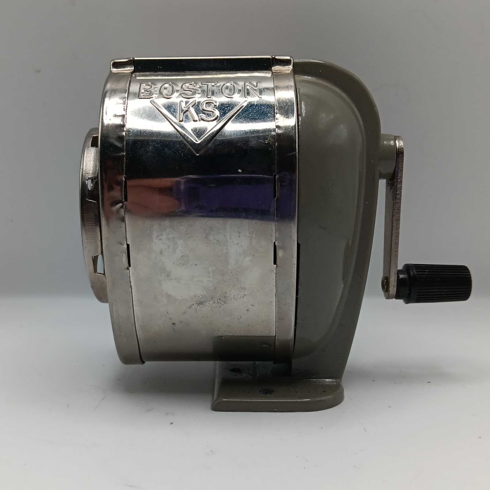 VTG Boston Model KS Manual Pencil Sharpener Revolving 8 Hole Sizes. Excellent