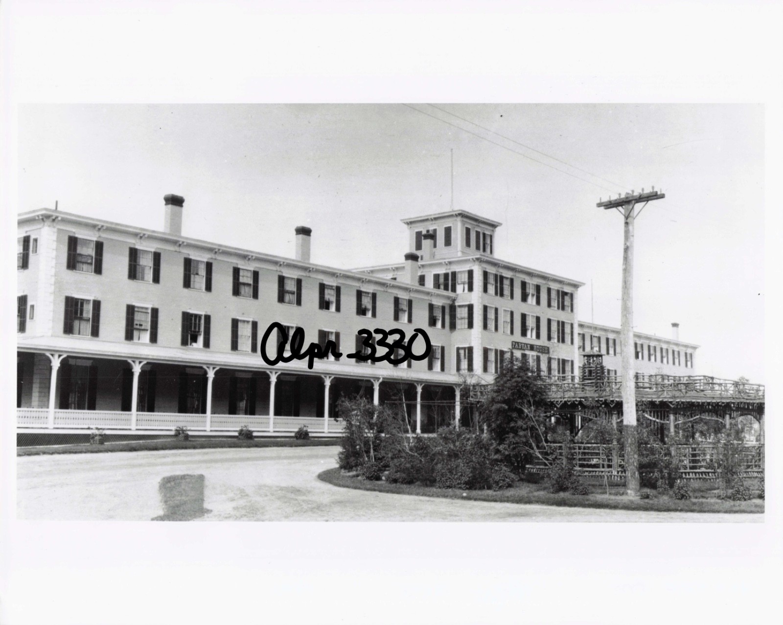 8 x 10 Photo: Boston & Maine Depot Fabyan House 1916