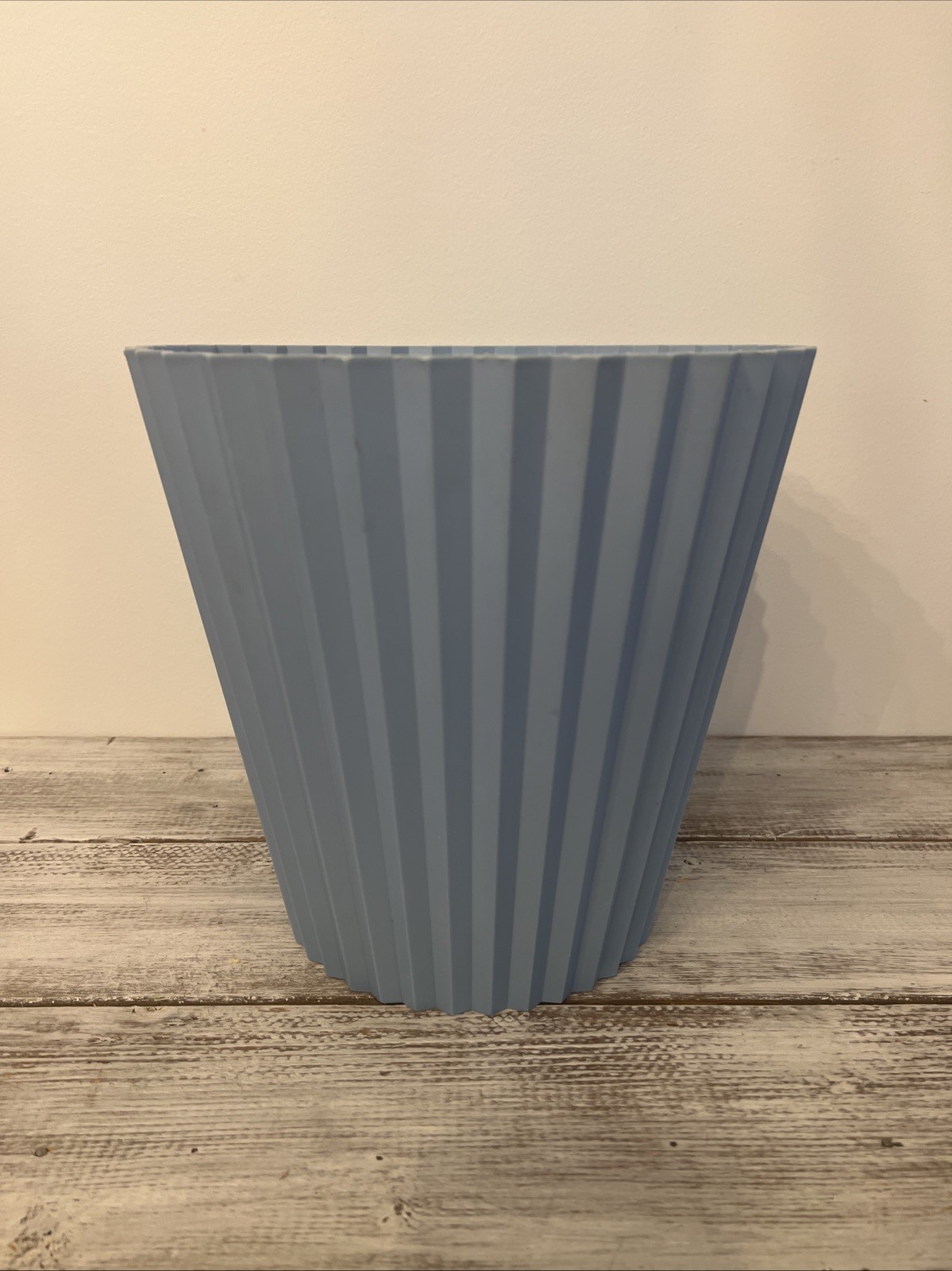 Vintage FESCO 4836 Ribbed Plastic Wastebasket - Mid-Century Modern Blue Trashcan