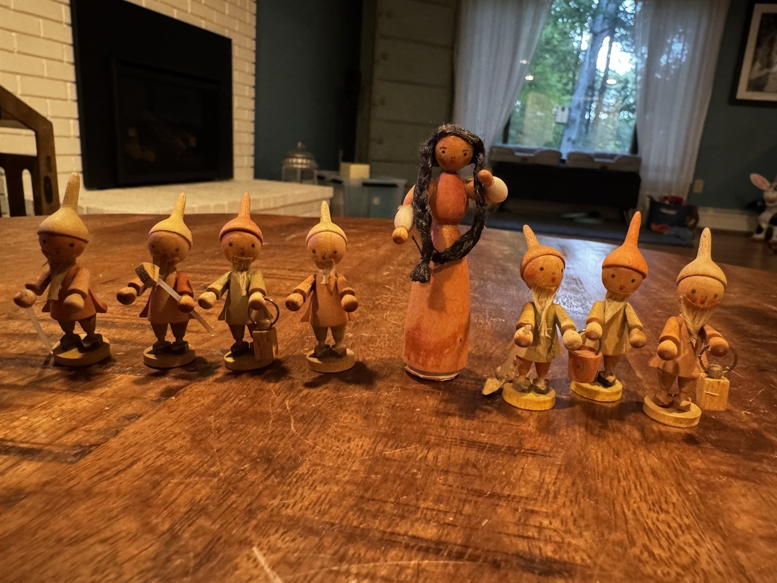 Vintage DDR Anasco Snow White & Seven Dwarfs Wooden Figurine Set Erzgebirge
