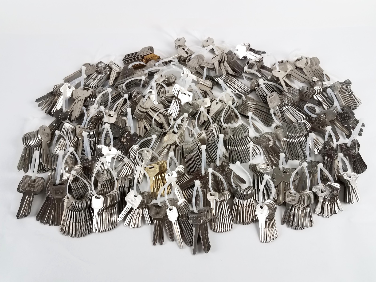 25 LBS Vtg Key Blanks 1980s 1990s Car Auto IMPORTS Mazda Honda Toyota Fiat VW